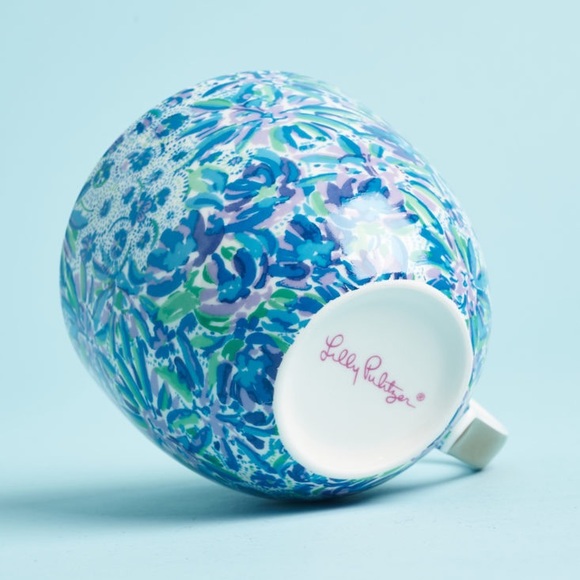 Lilly Pulitzer Ceramic Mugs (Set of 2) - Picture 3 of 3